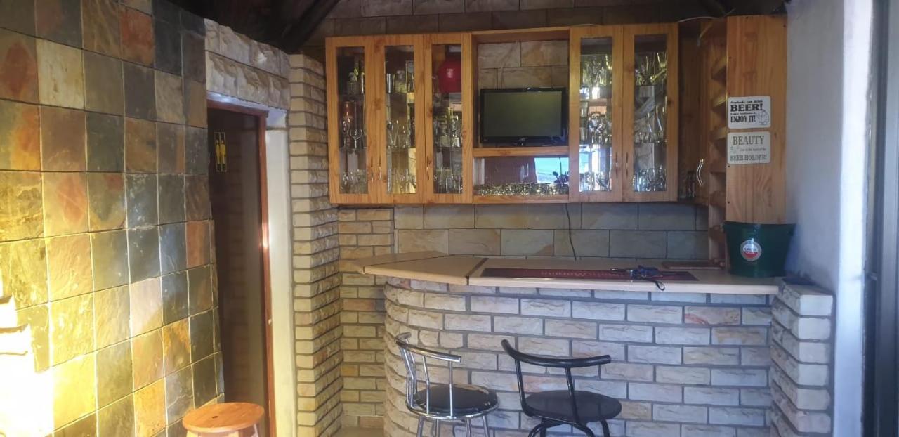 Aliwal Villa Guest Lodge Exterior foto